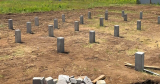 Фундамент на забивных жб сваях под ключ в Алейске - фундамент из забивных железобетонных свай цена от 3227 руб/м2